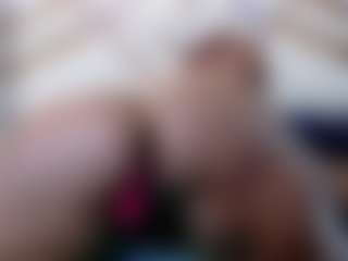 Live cam show with Kendrafosteer - Black MILF on livesuperchat.net