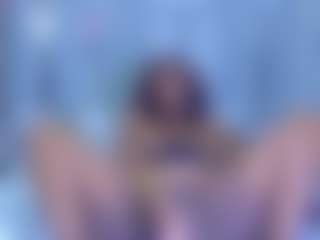 Live cam show with Kendrafosteer - Black Middle Aged on xDating
