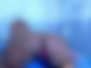 Live cam show with Kendrafosteer - Public Mature on Soda Cam