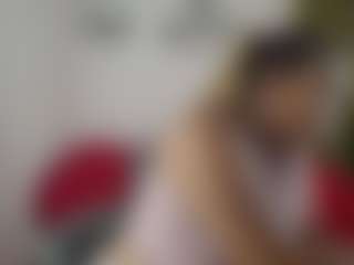 Live cam show with Renata salinas - MILF on Camsoda