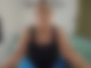 Live cam show with Renata salinas - Granny on pussylord.com