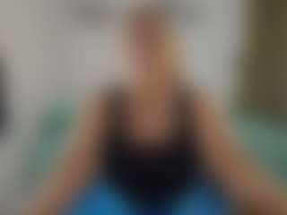 Live cam show with Renata salinas - Granny on luckytryst.com