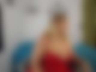 Live cam show with Renata salinas - Blonde Hair MILF on SinfulBabes