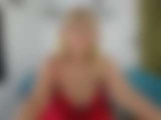 Live cam show with Renata salinas - Blonde Hair on CamClone