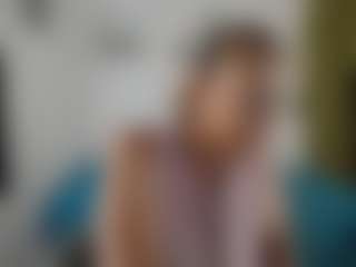Live cam show with Renata salinas - Mature on Soda Cam