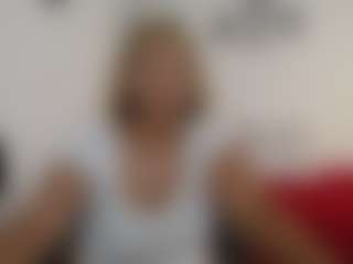 Live cam show with Renata salinas - Granny MILF on Camiplay Live