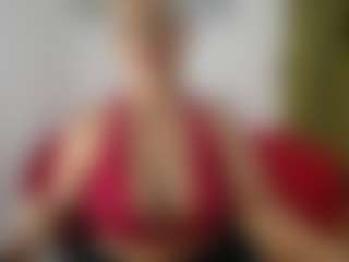 Live cam show with Renata salinas - Bedroom on Uber Horny