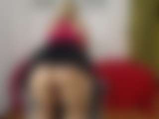 Live cam show with Renata salinas - Mature on madthumbs