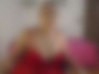 Live cam show with Renata salinas - Granny Big Tits on studioflirtlive.com