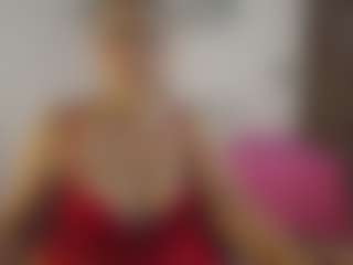 Live cam show with Renata salinas - Blonde Hair on Gym Cam Girls