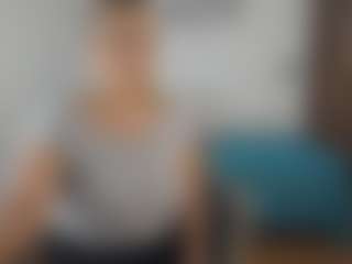 Live cam show with Renata salinas - Blonde Hair MILF on Strip Flash - Live Sex Shows