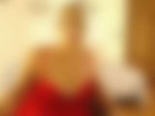 Live cam show with Renata salinas - Granny Blonde Hair on CamwithHer