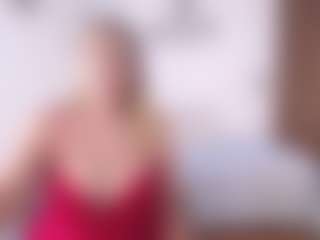 Live cam show with Renata salinas - BBW on live18s.com