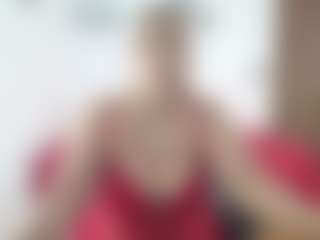 Live cam show with Renata salinas - Cum on Dolls Live
