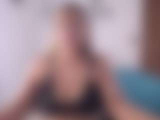 Renata salinas's Live Sex Cam Show