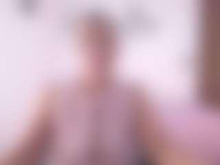 Live cam show with Renata salinas - Granny Blonde Hair on Camsoda