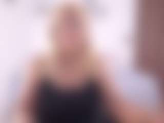 Live cam show with Renata salinas - Mature on TottyGirls