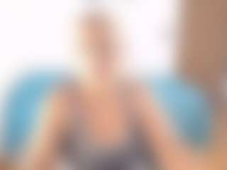 Live cam show with Renata salinas - Asian Granny on StripNow