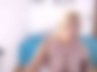 Live cam show with Renata salinas - Blonde Hair MILF on Mixed Magazine Live