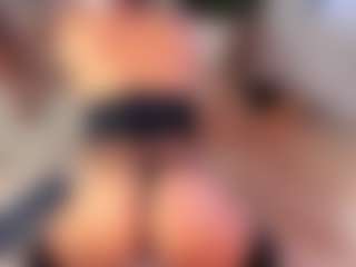 Live cam show with samy Gomez - Black HD on xplaylive.com
