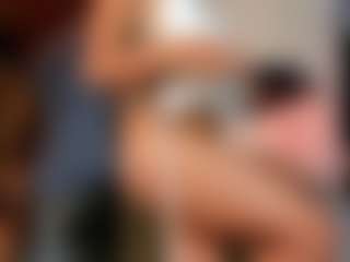 Live cam show with samy Gomez - Brown Eyes on Camsoda