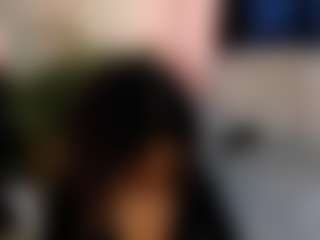 Live cam show with samy Gomez - Tease Black on AdultVida.com