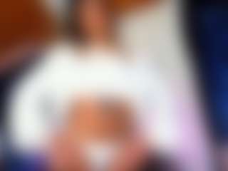 Live cam show with samy Gomez - Black Petite on CamClone