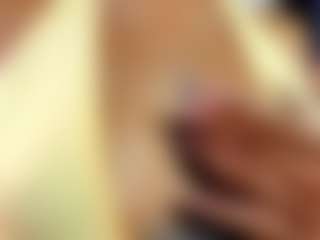 Live cam show with samy Gomez - Petite on SxyPornLive