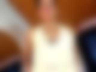 Live cam show with samy Gomez - Petite on milfzrlive.com