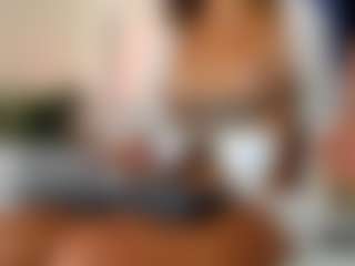 Live cam show with samy Gomez - Skinny on livesuperchat.net