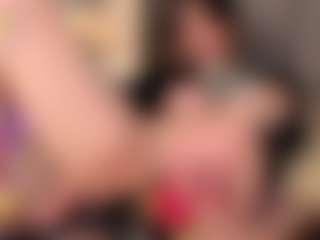 Live cam show with Susan - Tattoos Red Hair on Camming Site