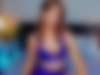 Live cam show with Adoralynn - Skinny on Streamer API