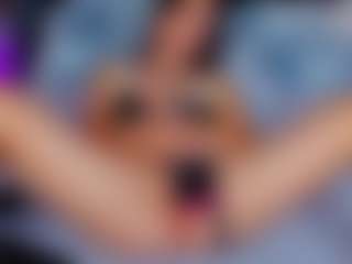 Adoralynn's Live Sex Cam Show