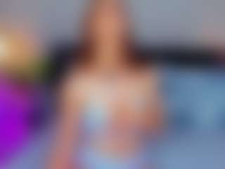 Live cam show with Adoralynn - Teen (18+) on TottyGirls