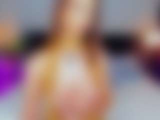 Live cam show with Adoralynn - Squirt Teen (18+) on Dare Cams
