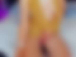 Live cam show with Adoralynn - Blonde Hair Teen (18+) on camgirlchat.live