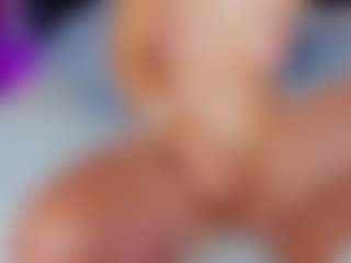 Live cam show with Adoralynn - Latina Teen (18+) on EXY