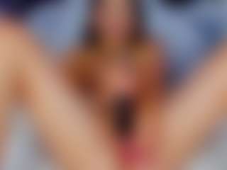 Live cam show with Adoralynn - Skinny Teen (18+) on chickslive.net