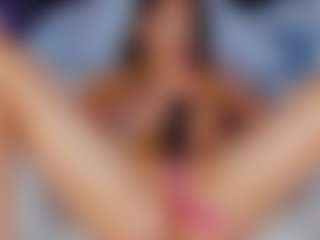 Live cam show with Adoralynn - Latina Teen (18+) on SxyPornLive