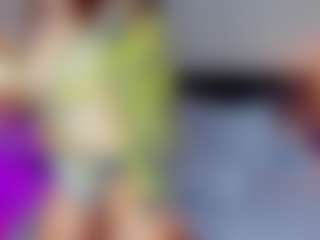 Live cam show with Adoralynn - Latina on Camsoda