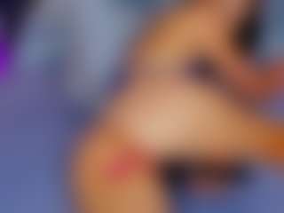 Live cam show with Adoralynn - Strip on slutload