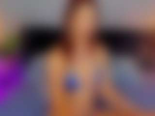 Live cam show with Adoralynn - Latina Petite on Dolls Live