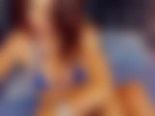 Live cam show with Adoralynn - Average on CamwithHer