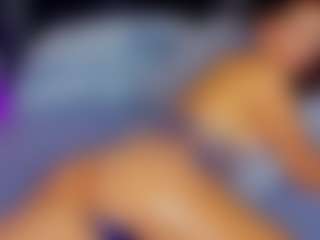 Live cam show with Adoralynn - Dirty on livesuperchat.net