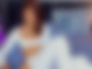 Live cam show with Adoralynn - Average on Streamer API