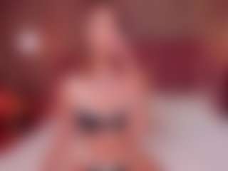 Live cam show with Adoralynn - Teen (18+) on liverealitysex.com