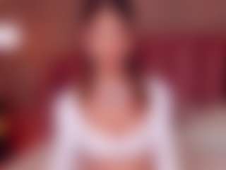 Live cam show with Adoralynn - Cute on sexylive.show