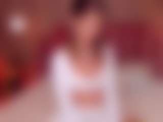 Live cam show with Adoralynn - Average on Camsoda