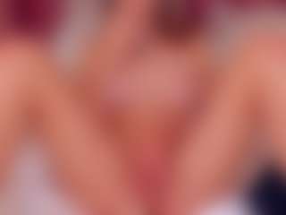Live cam show with Adoralynn - Petite Toys on Camsoda