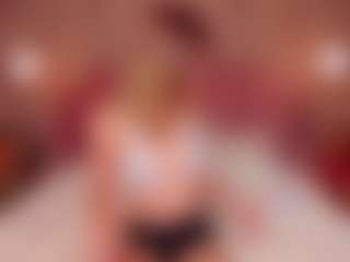 Adoralynn's Live Sex Cam Show